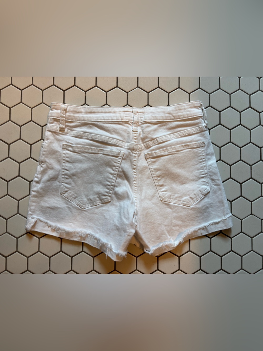 Kut from the Kloth White Frayed Hem Denim Shorts - Picture 4 of 4